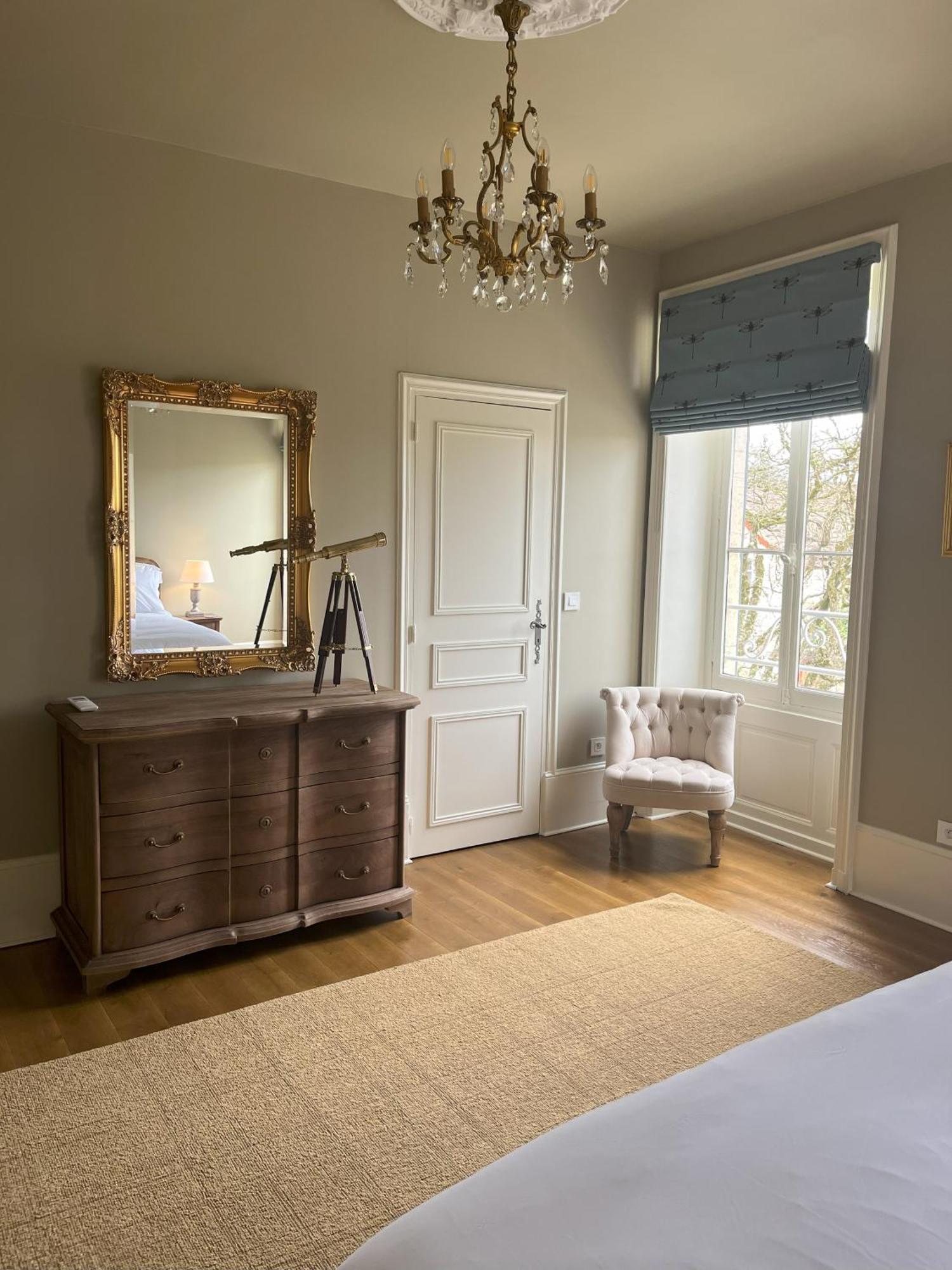 Number 8 Bed and Breakfast Meursault Eksteriør billede